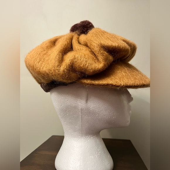 Vintage Camel-coloured Mohair Cap - Picture 2 of 4